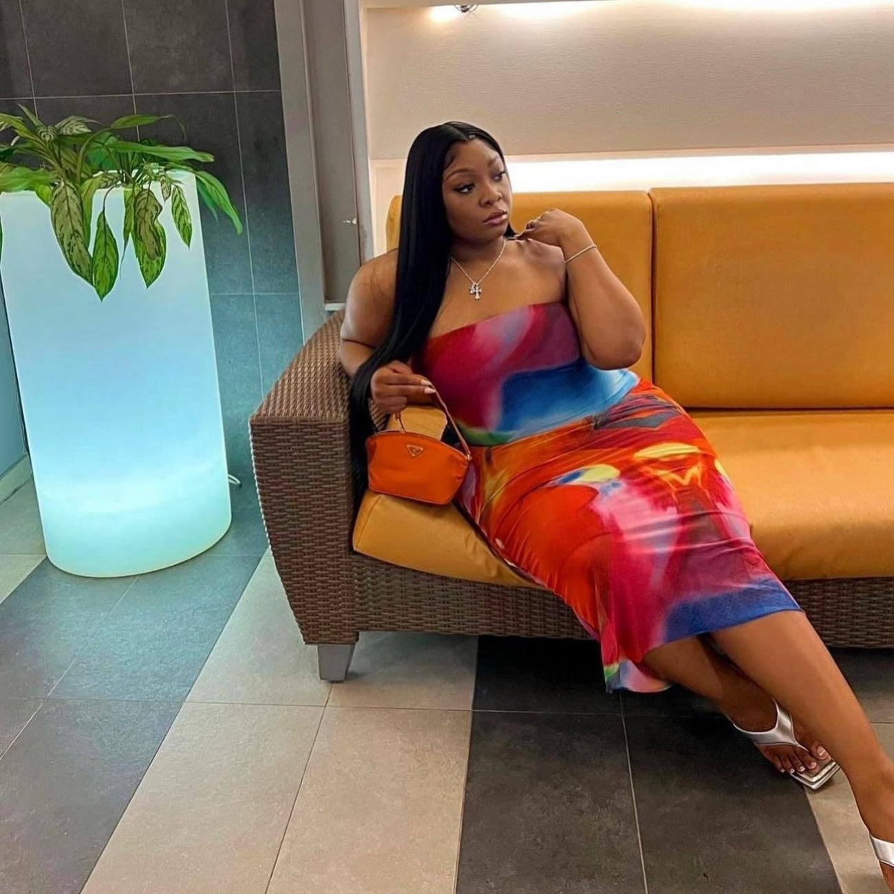 Robe tube imprimée à col dénudé, taille ajustée, dos nu, sans manches