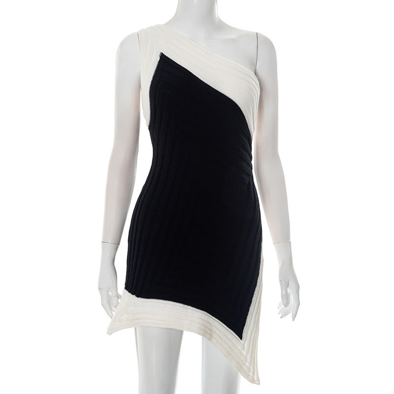Slimming Contrast Color Sloping Shoulder Backless Dress