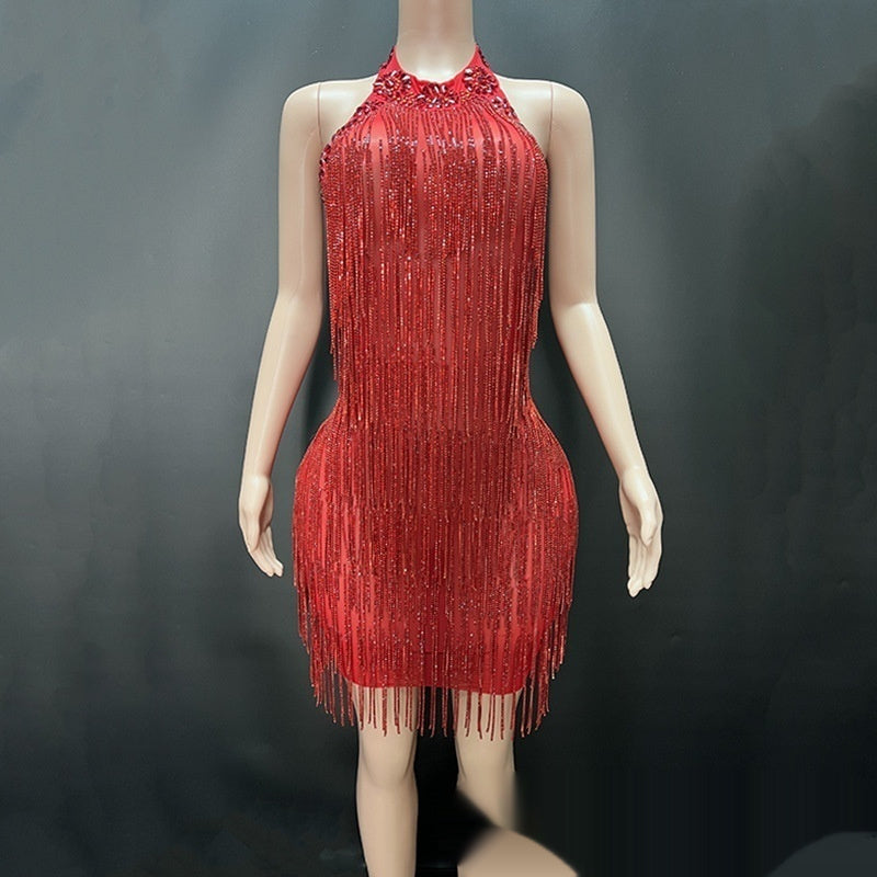 Robe sexy dos nu style vacances avec chaîne et décorations en diamants de l'industrie lourde