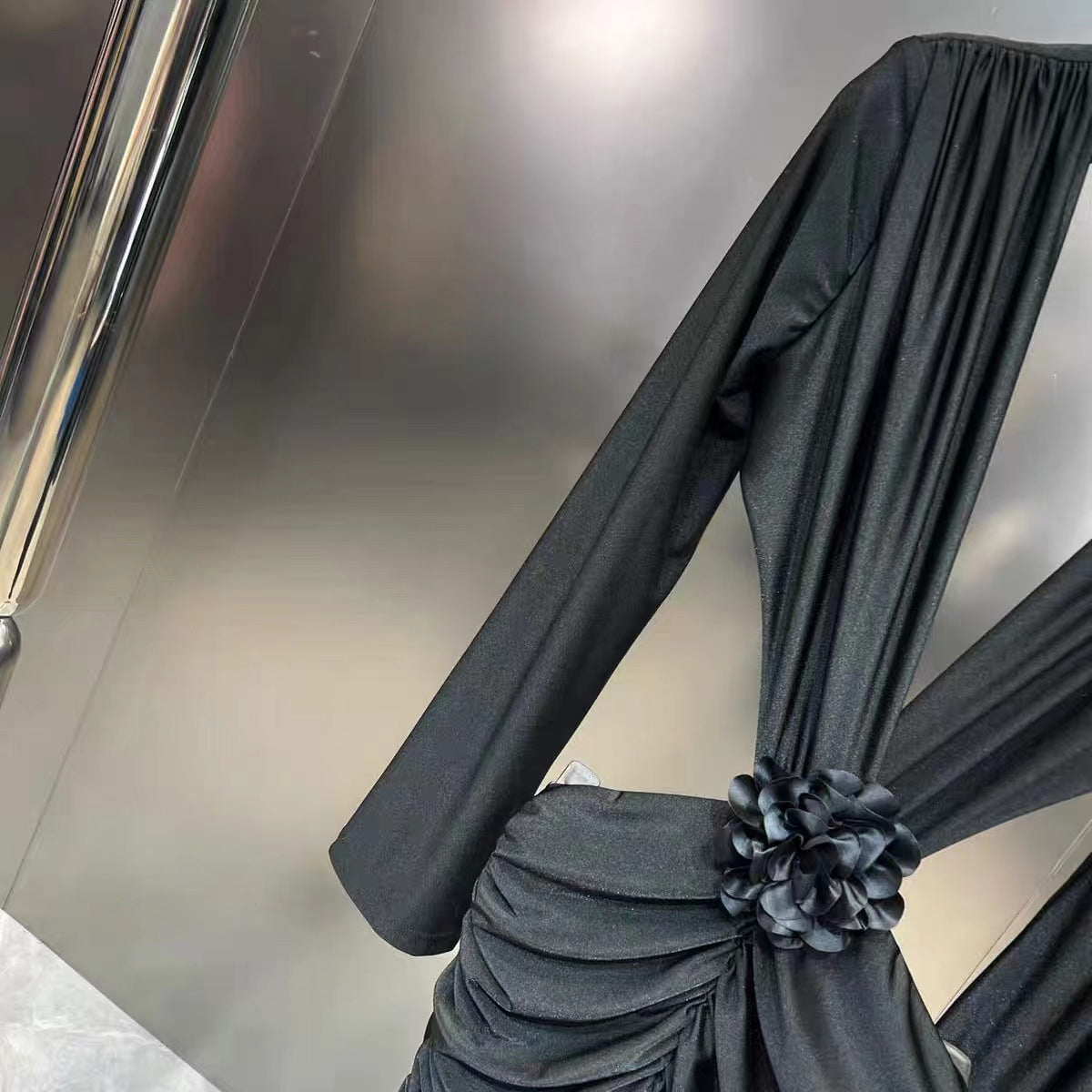 Fashion Deep V-neck Padded Shoulder Long Sleeve Waist Hollow Dress