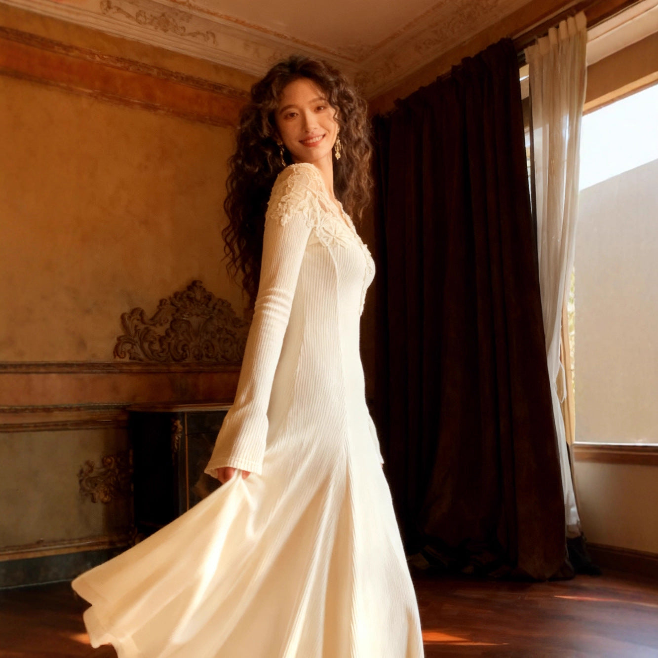 Womens Fashion Lace-Trim Knitted Long-Sleeve Dress