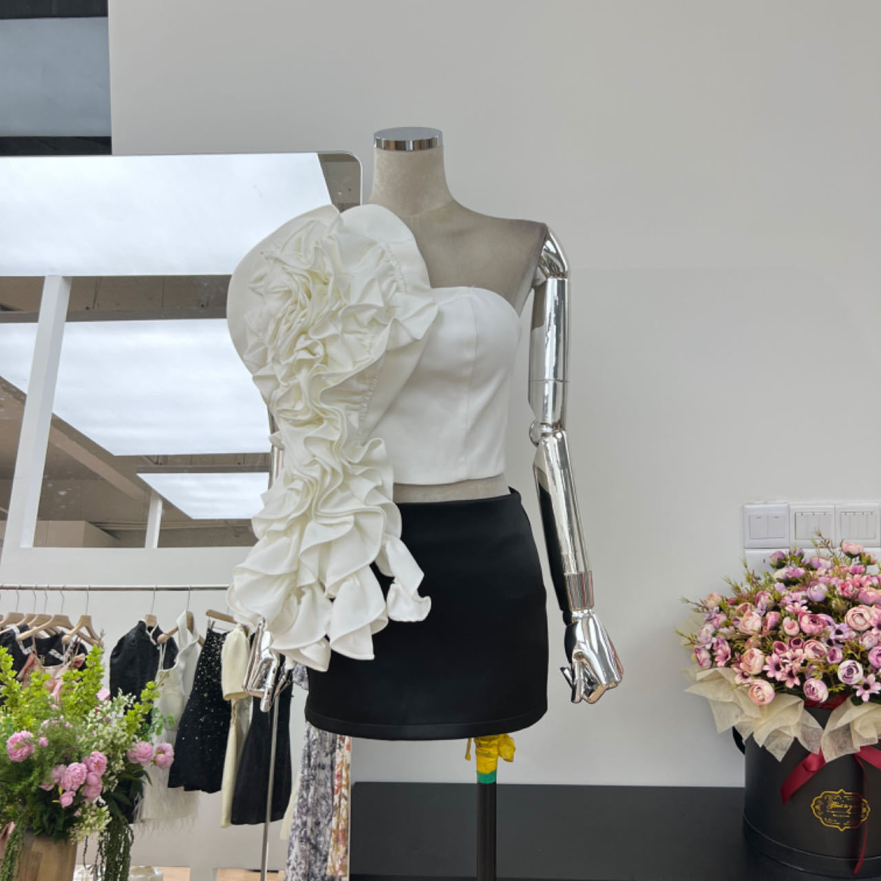 Street Shot Goddess Flower Ribbon One-shoulder Vest