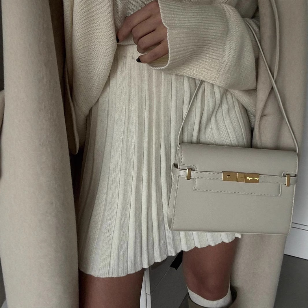 Pull à col rond de couleur unie, jupe plissée, jupe tendance