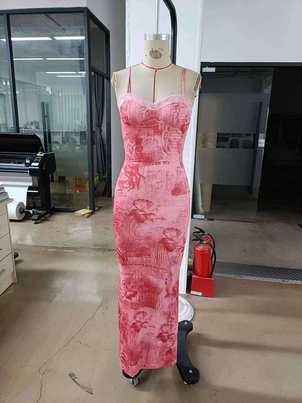 Retro Lace Slim Fit Long Vest Dress