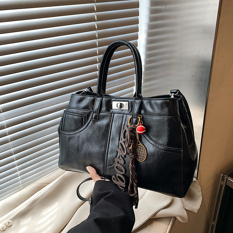 Retro Women's Large-capacity Shoulder Messenger Bag