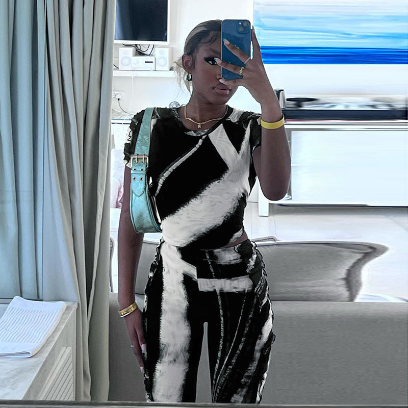 T-shirt imprimé à col rond, coupe ajustée