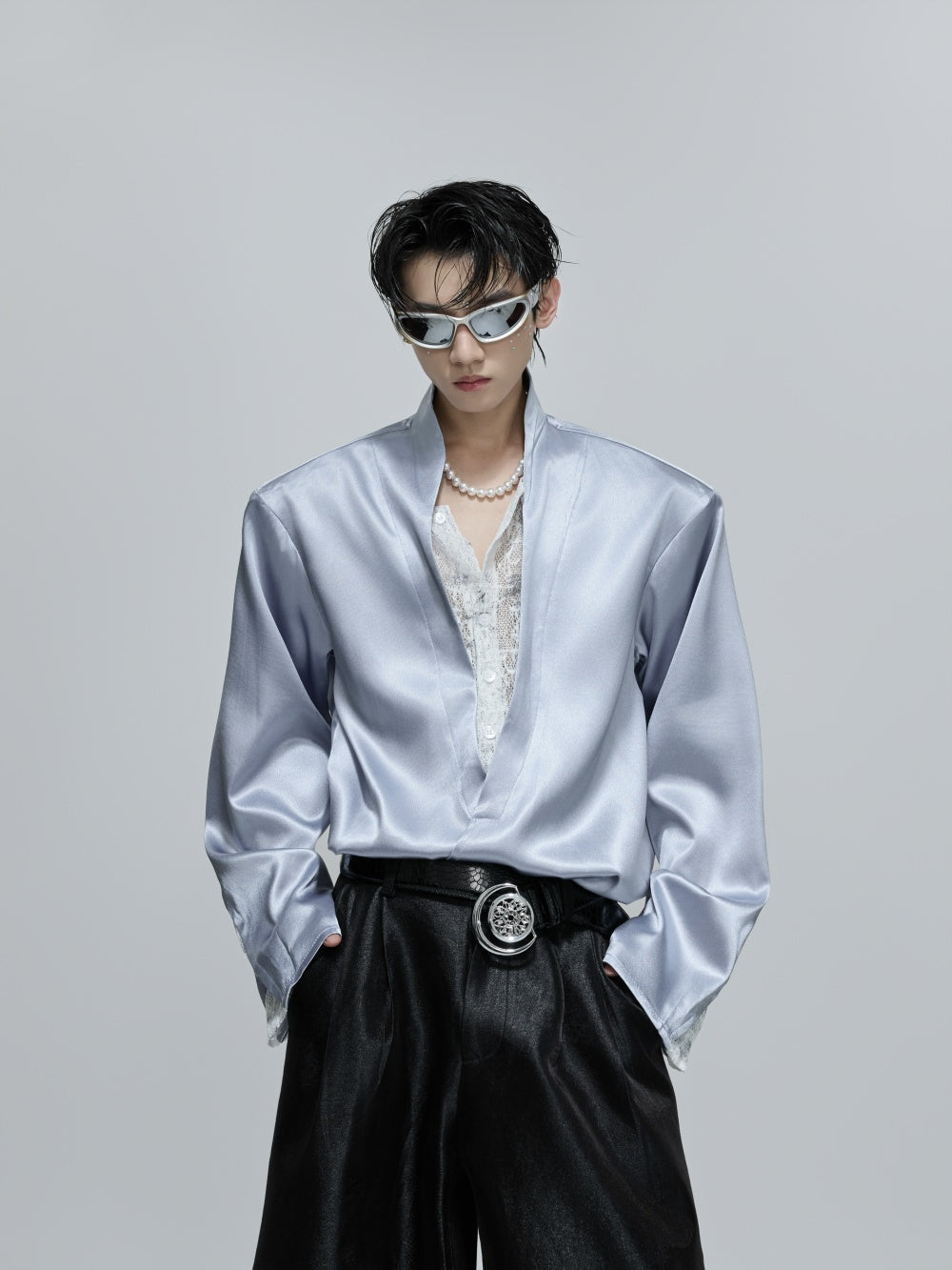 Loose-fitting Faux Two-piece V-neck Lace-panel Shirt