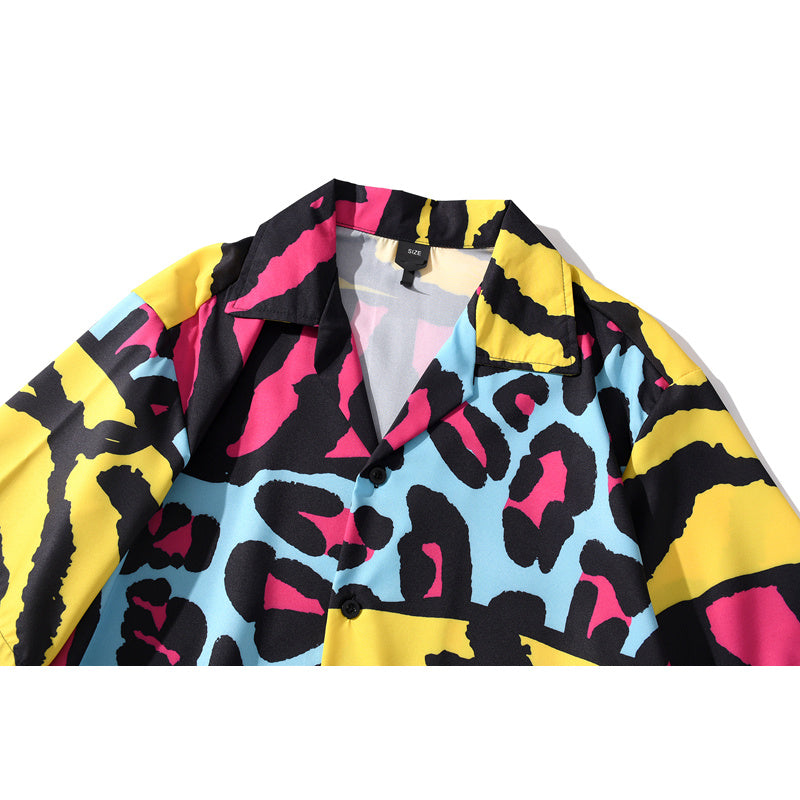 Chemise de plage à manches courtes avec graffiti colorblock