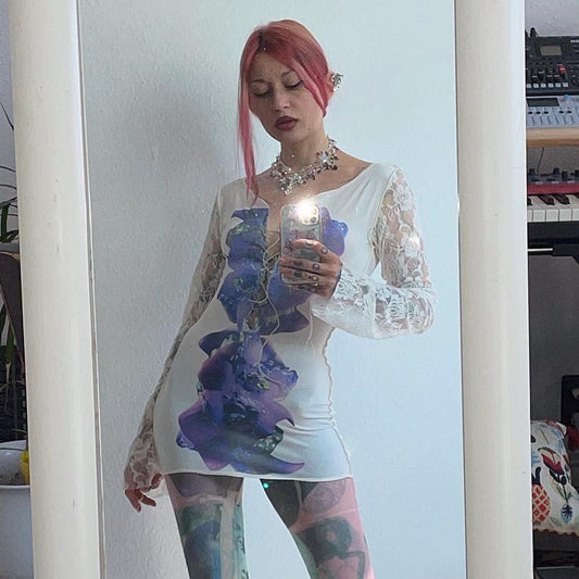 Robe taille haute en maille imprimée à lacets et manches longues