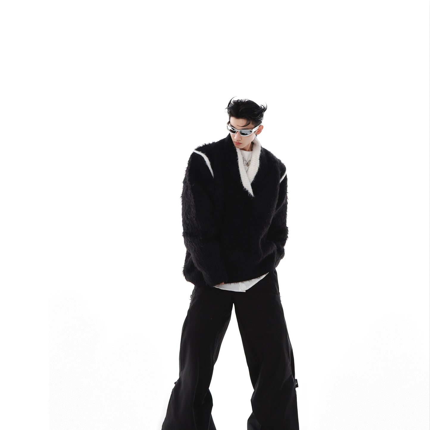 V-neck Anti-mink Plush Sweater Loose Thick Sweater Contrast Color Design Knitted Top