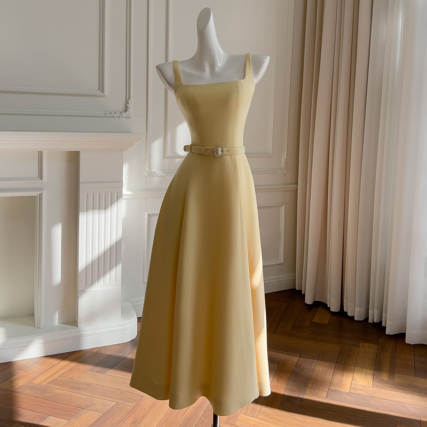 Robe longue moulante à taille bandeau pour femme