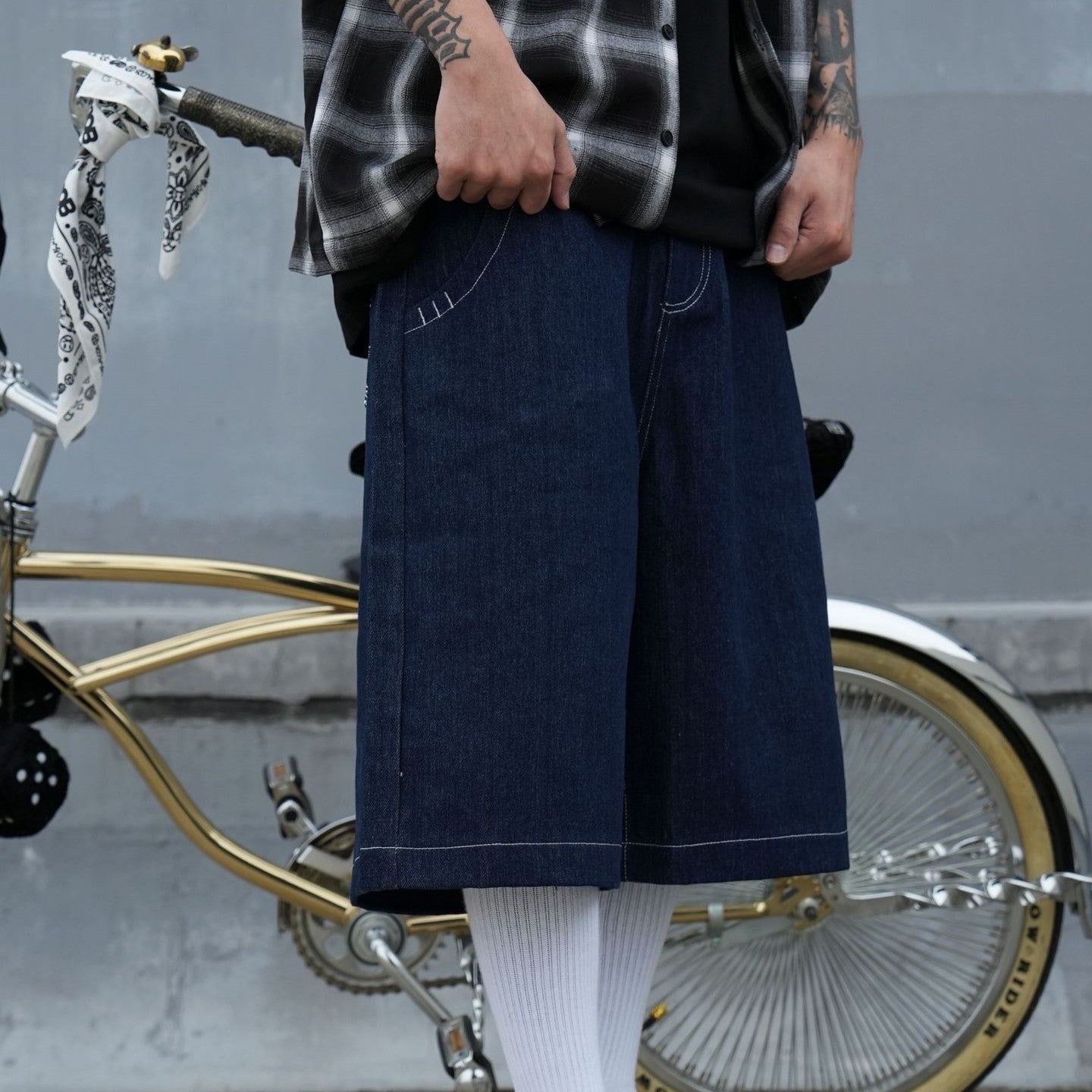 Fashionable Embroidered Denim Shorts