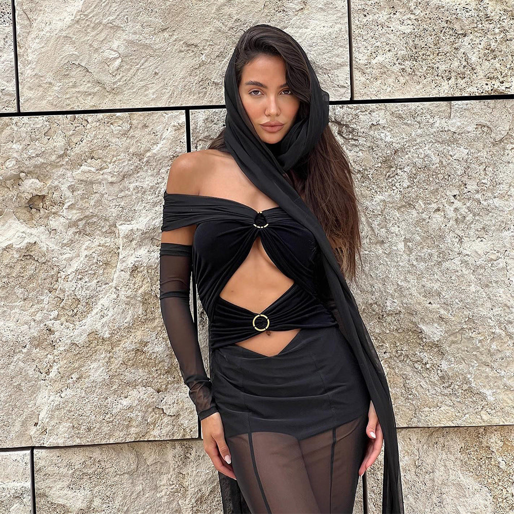 Robe plissée unie à col montant et manches longues transparentes en maille, col dénudée