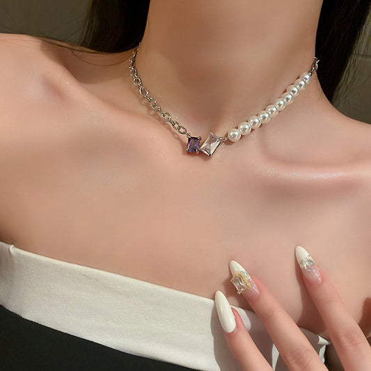 Collier simple en zircon violet et perles