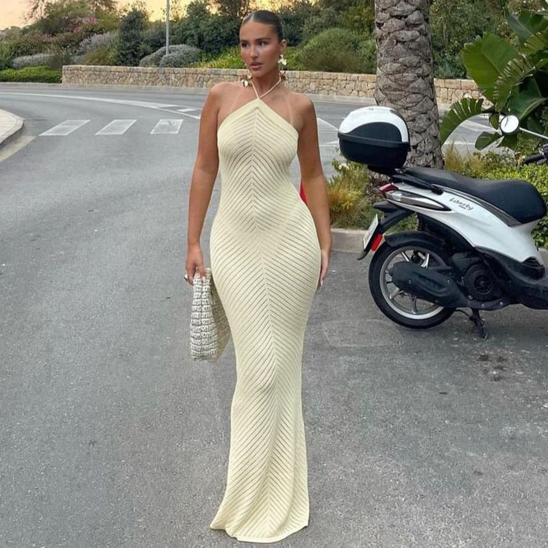 Robe longue moulante ajourée pour femme