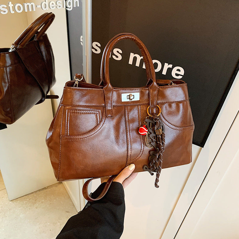 Retro Women's Large-capacity Shoulder Messenger Bag