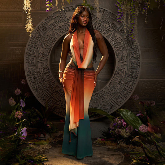 Completo due pezzi con gonna halter e stampa floreale in rete coordinata