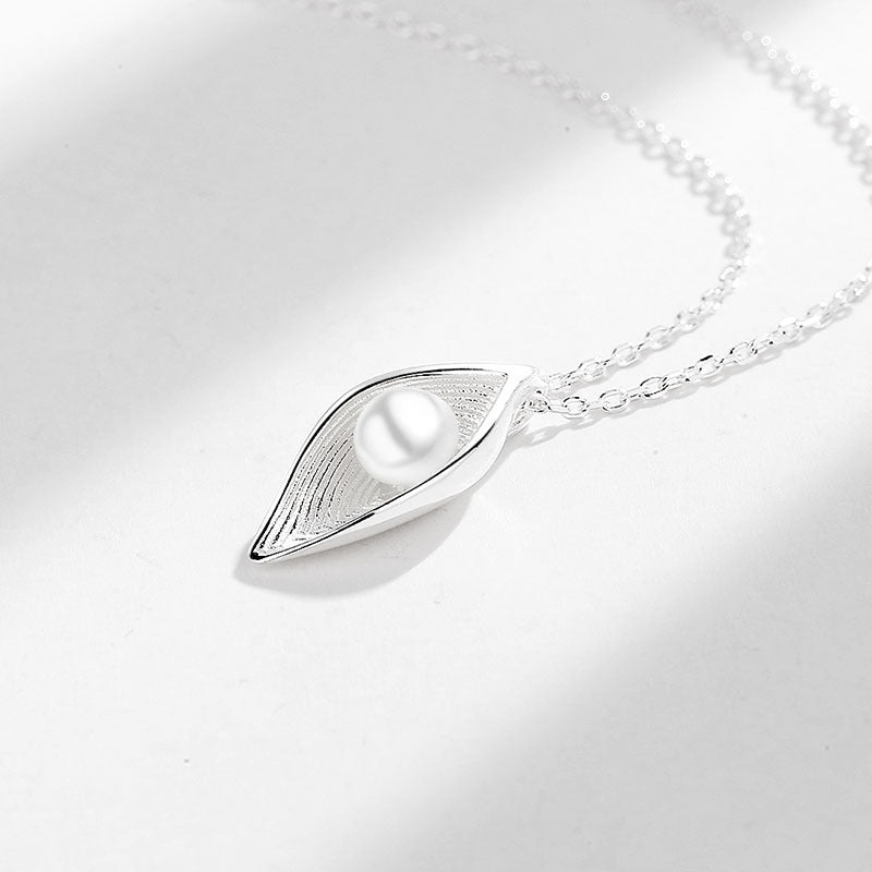 S925 Sterling Silver Freshwater Pearl Leaf Necklace