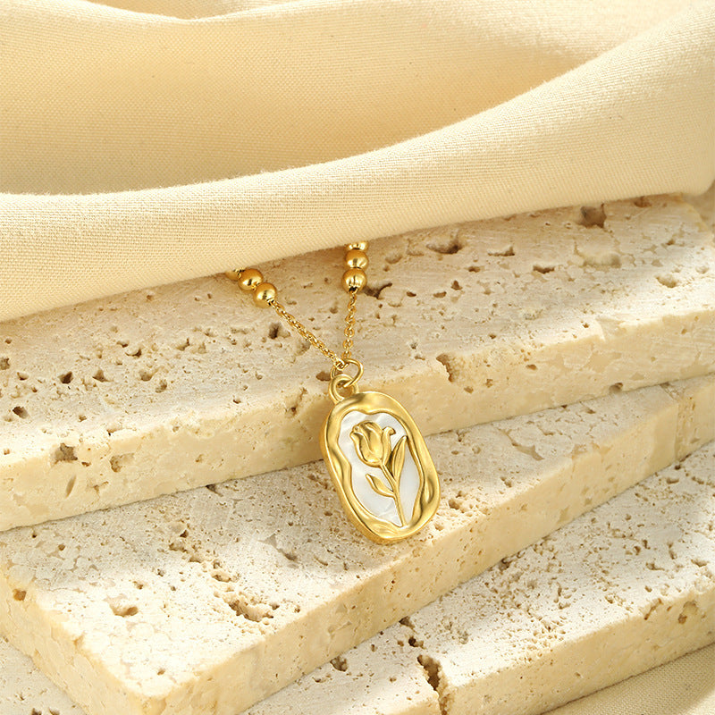 Simple Rose White Shell Pendant Necklace