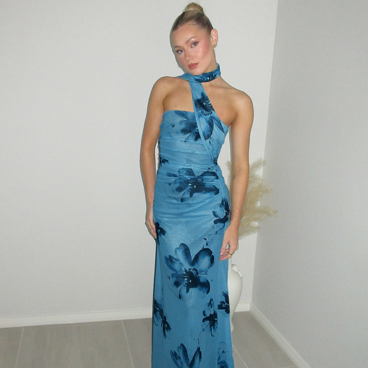 Women's Fashionable Printed Slim-fit Halter Neck Tube Dress