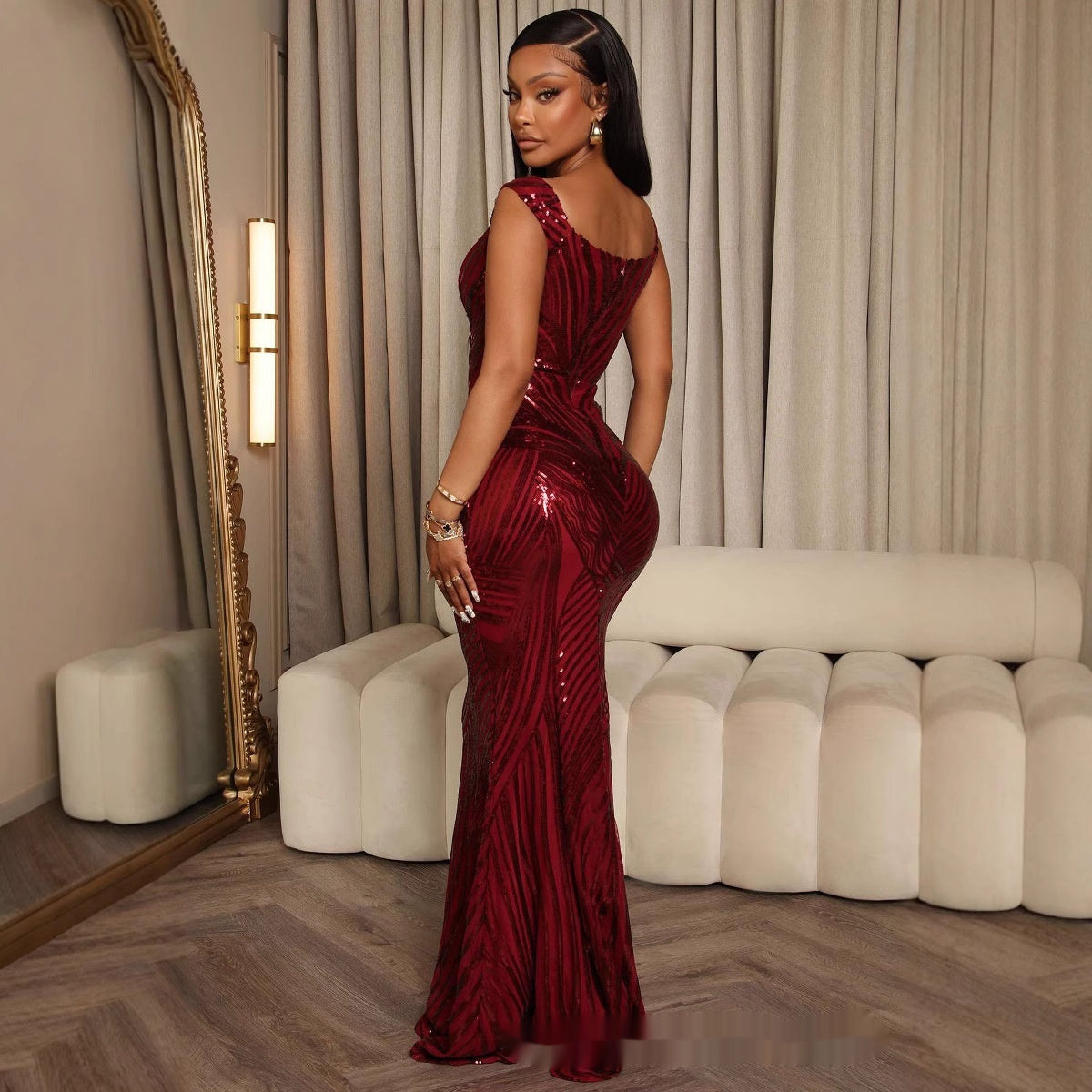 Robe moulante en maille à épaules dénudées