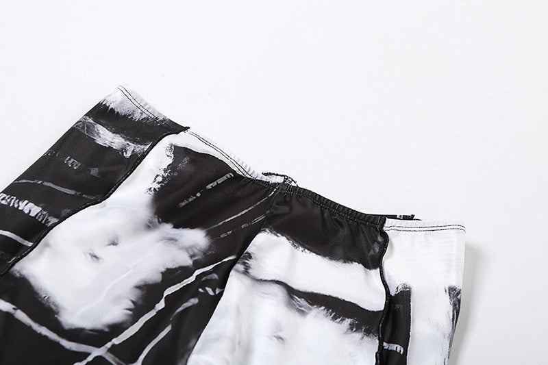 T-shirt imprimé à col rond, coupe ajustée