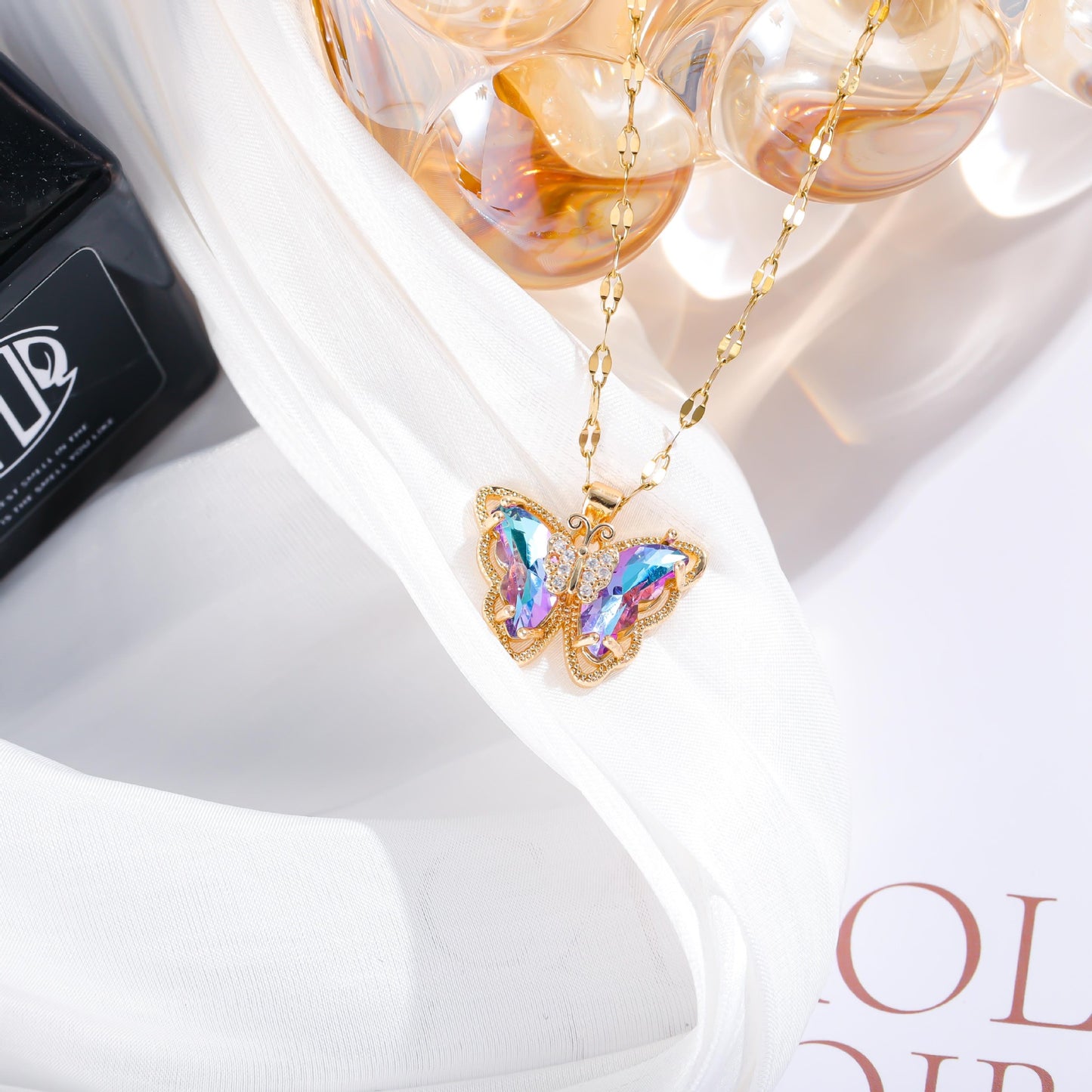 Necklace Female Micro Inlaid Zircon Butterfly Fashion Simple Clavicle Chain