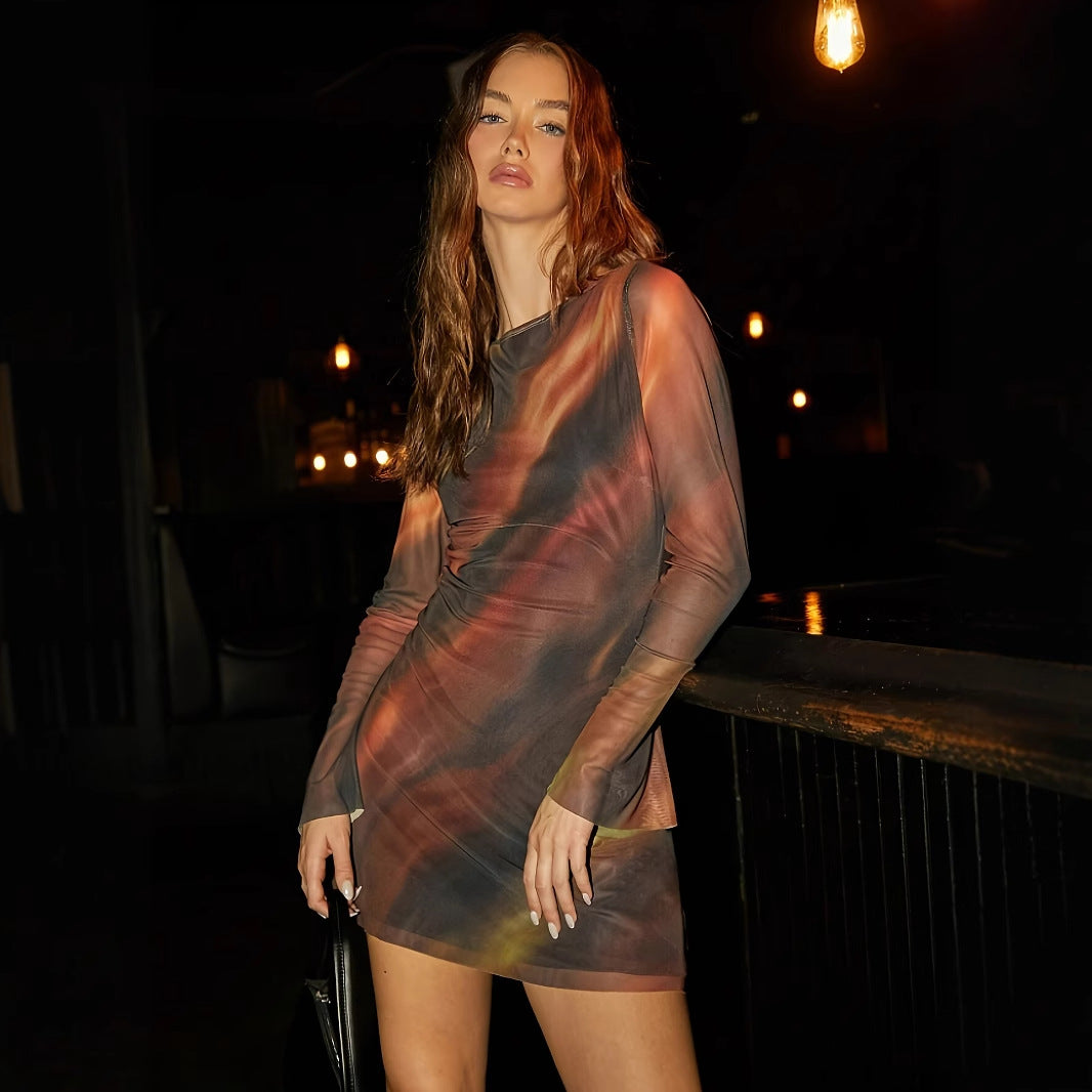 Abito corto in rete di seta con stampa estiva e rifiniture in vita senza schienale