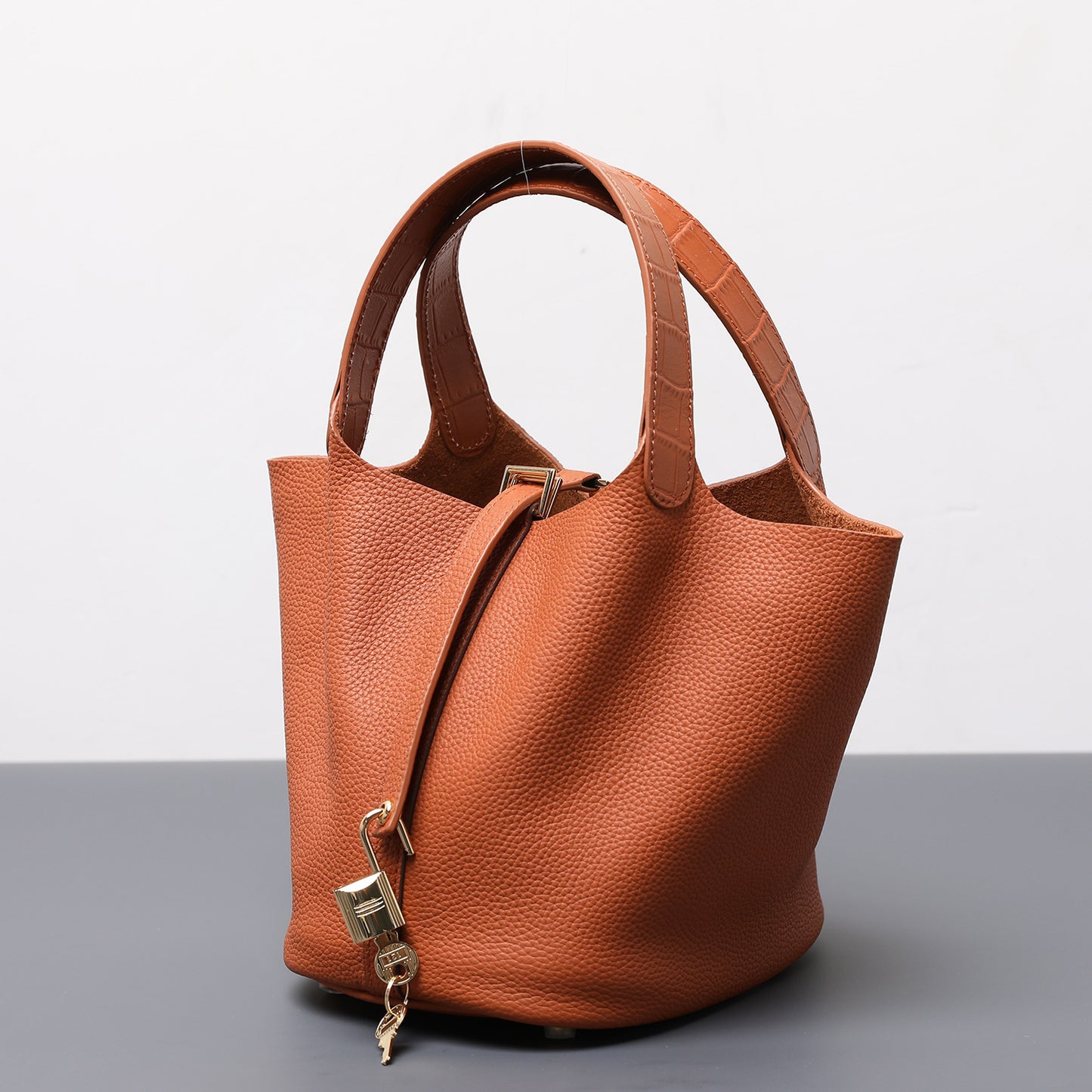 Sac portable en cuir de vache peint avec bandoulière réglable