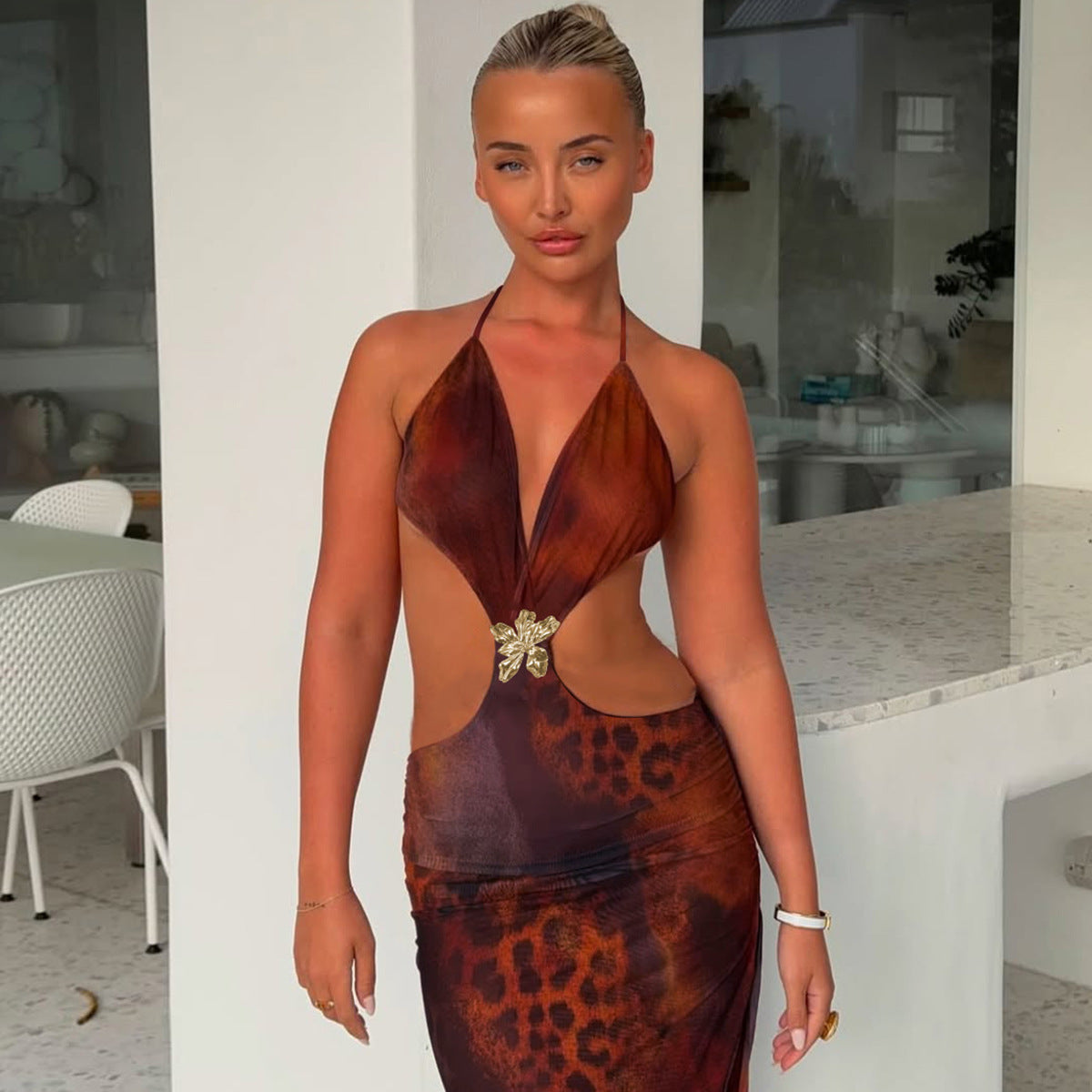 Robe moulante fendue imprimée et sexy à découpes pour femme