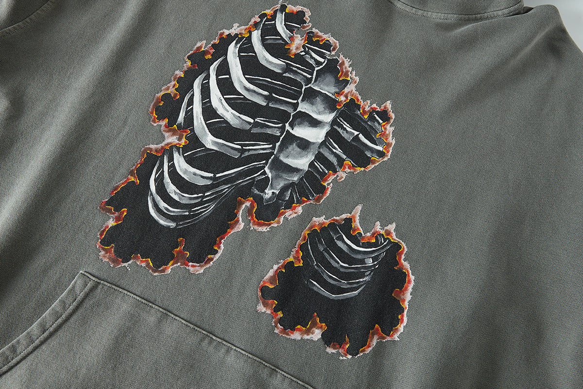 Felpa stampata con cappuccio largo