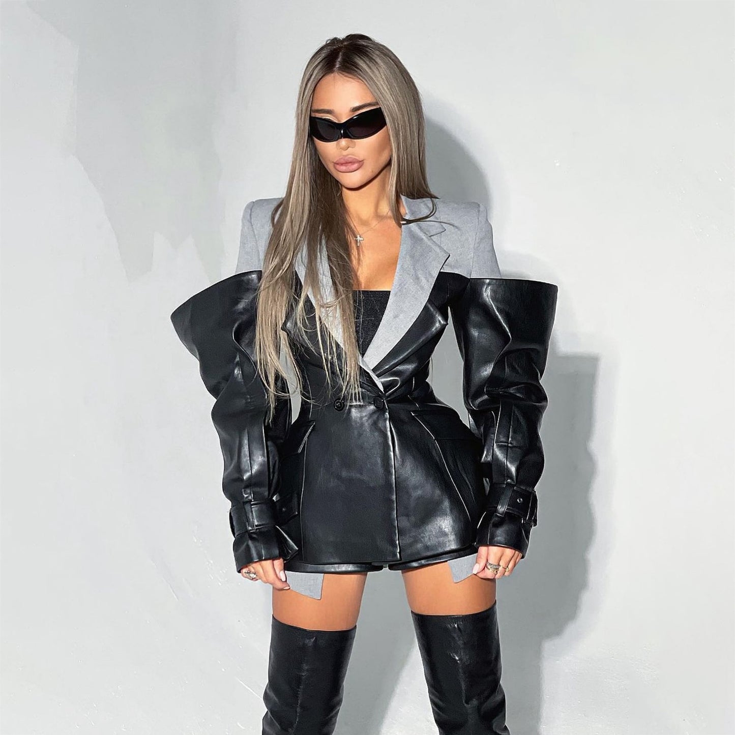 Giacca da abito con cuciture in pelle