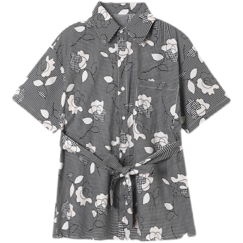 Camicia a quadri con stampa floreale, cintura e cravatta, maniche corte