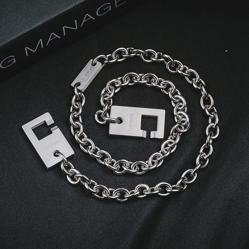 Collier de style sombre avec pendentif hip-hop personnalisé