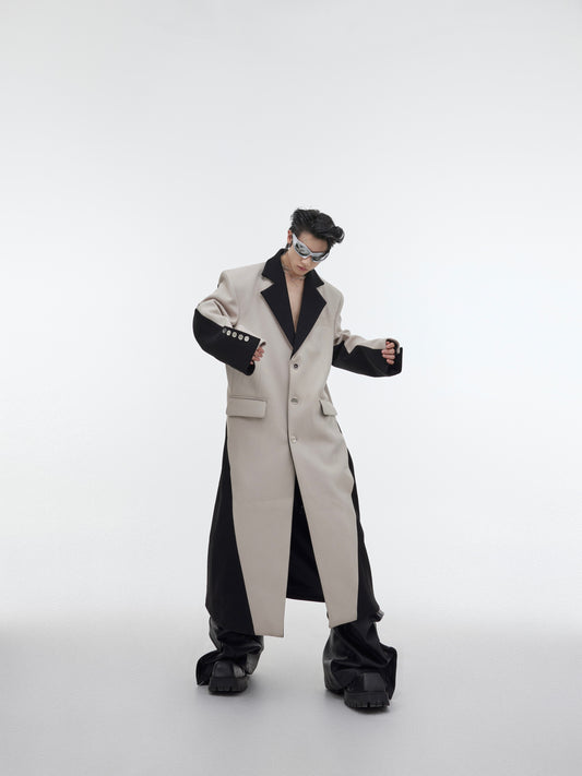 Manteau long en laine à patchwork de couleurs contrastées, longueur genou