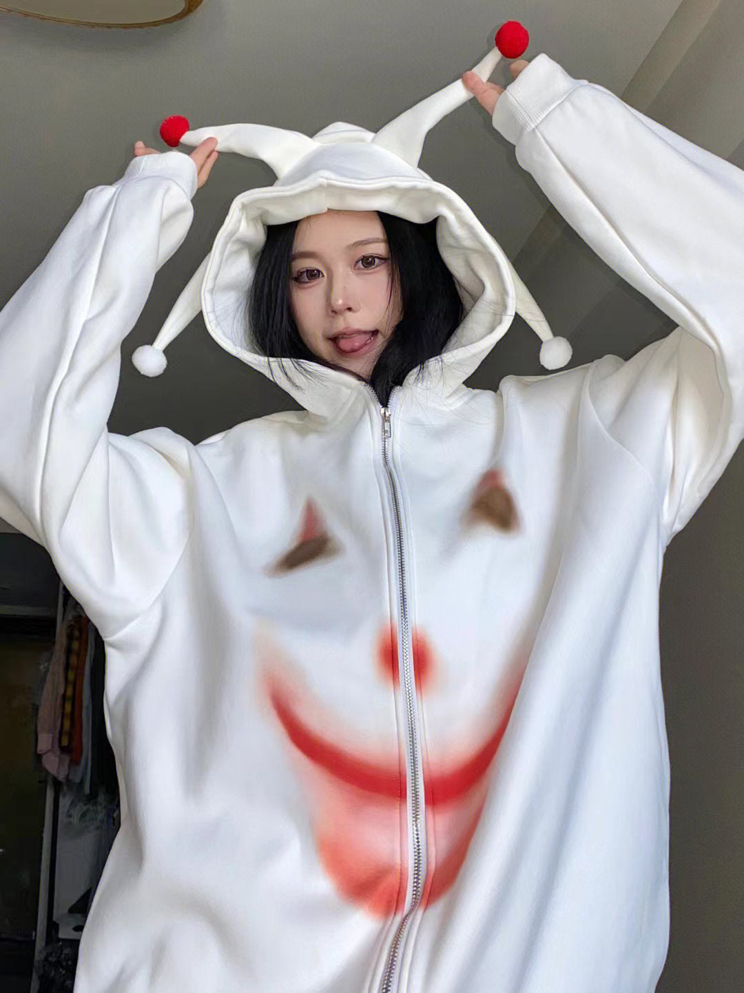 Joker White Loose Sweater