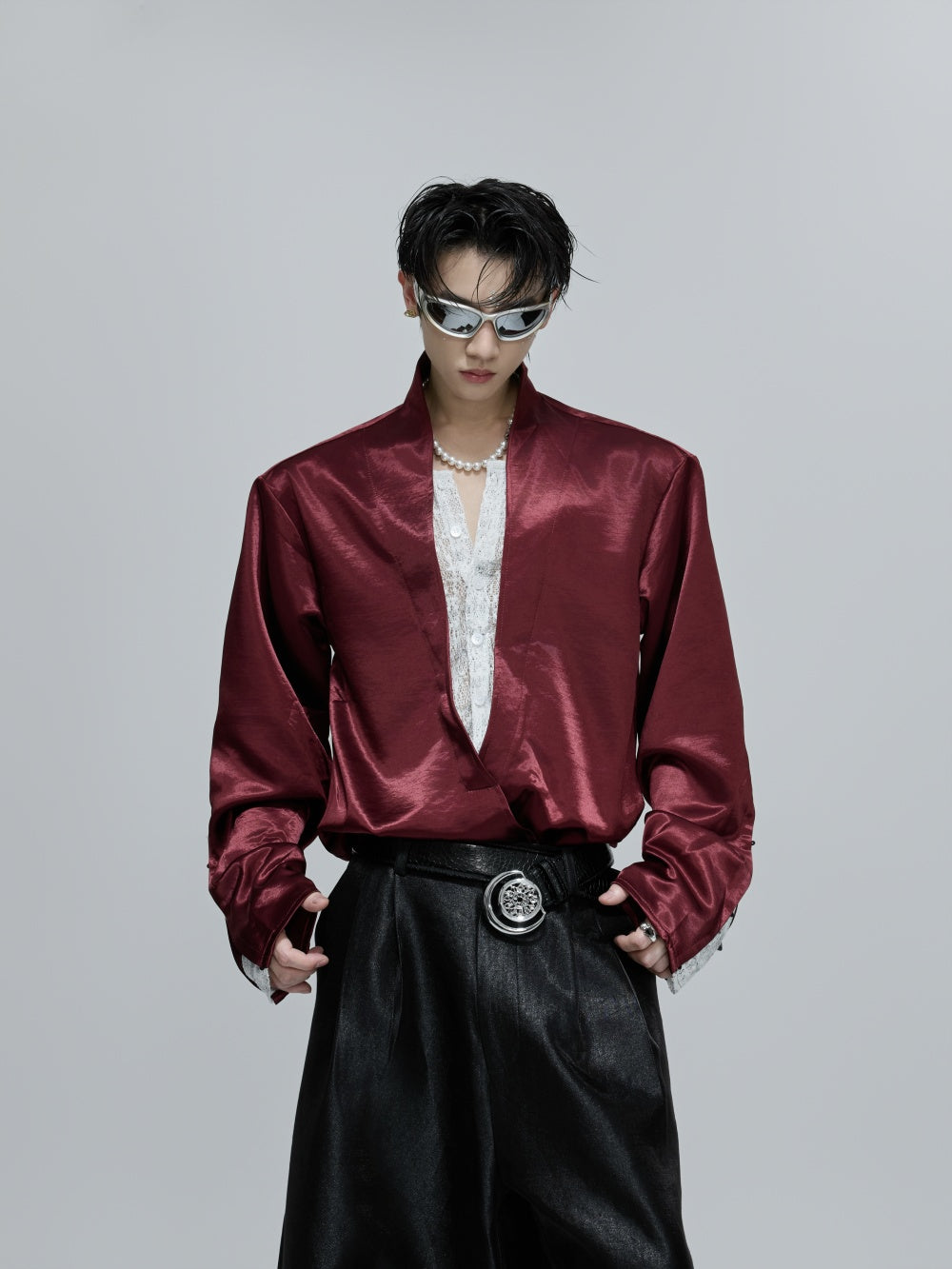 Loose-fitting Faux Two-piece V-neck Lace-panel Shirt