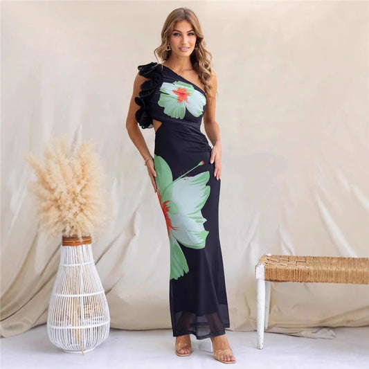 Robe moulante asymétrique tendance