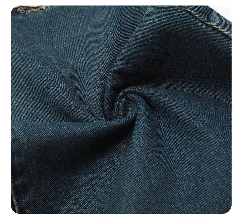 Jean déchiré délavé et déconstruit de la mode urbaine