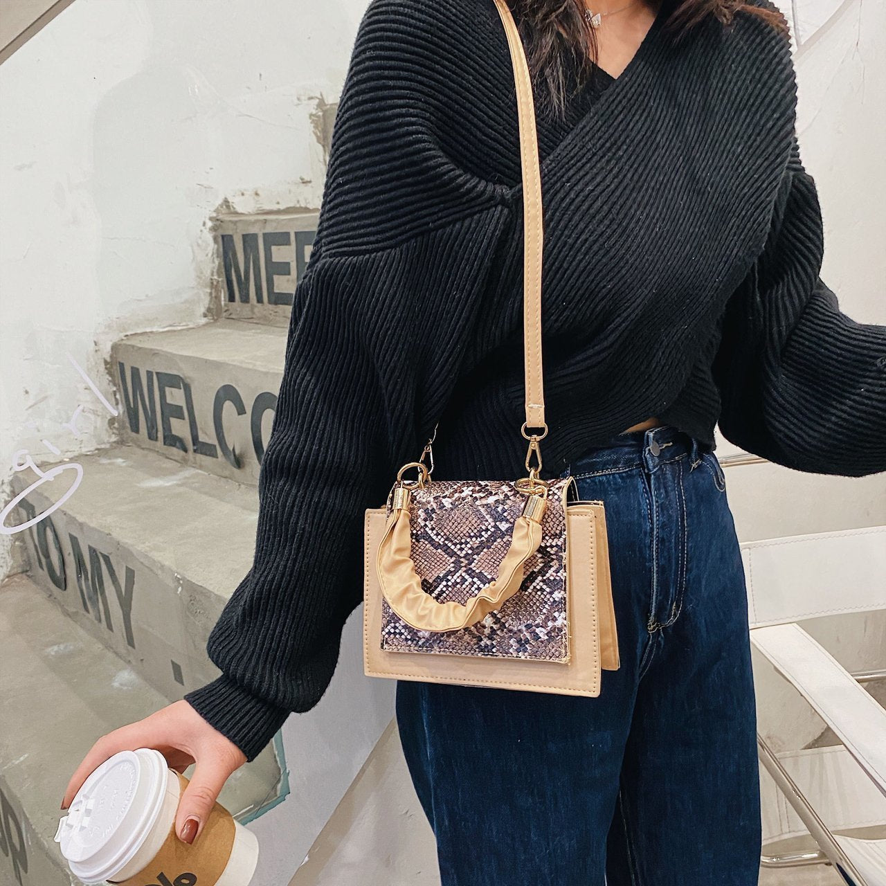 Trendy Ladies One-shoulder Diagonal Handbag