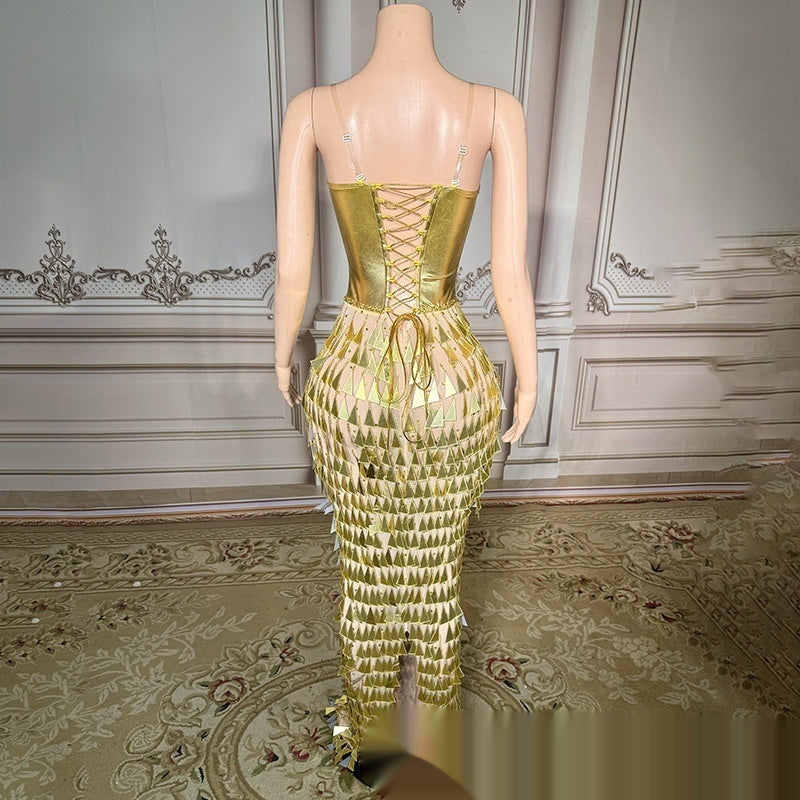 Robe de soirée sirène amincissante à taille serrée et à motif bandage doré brillant