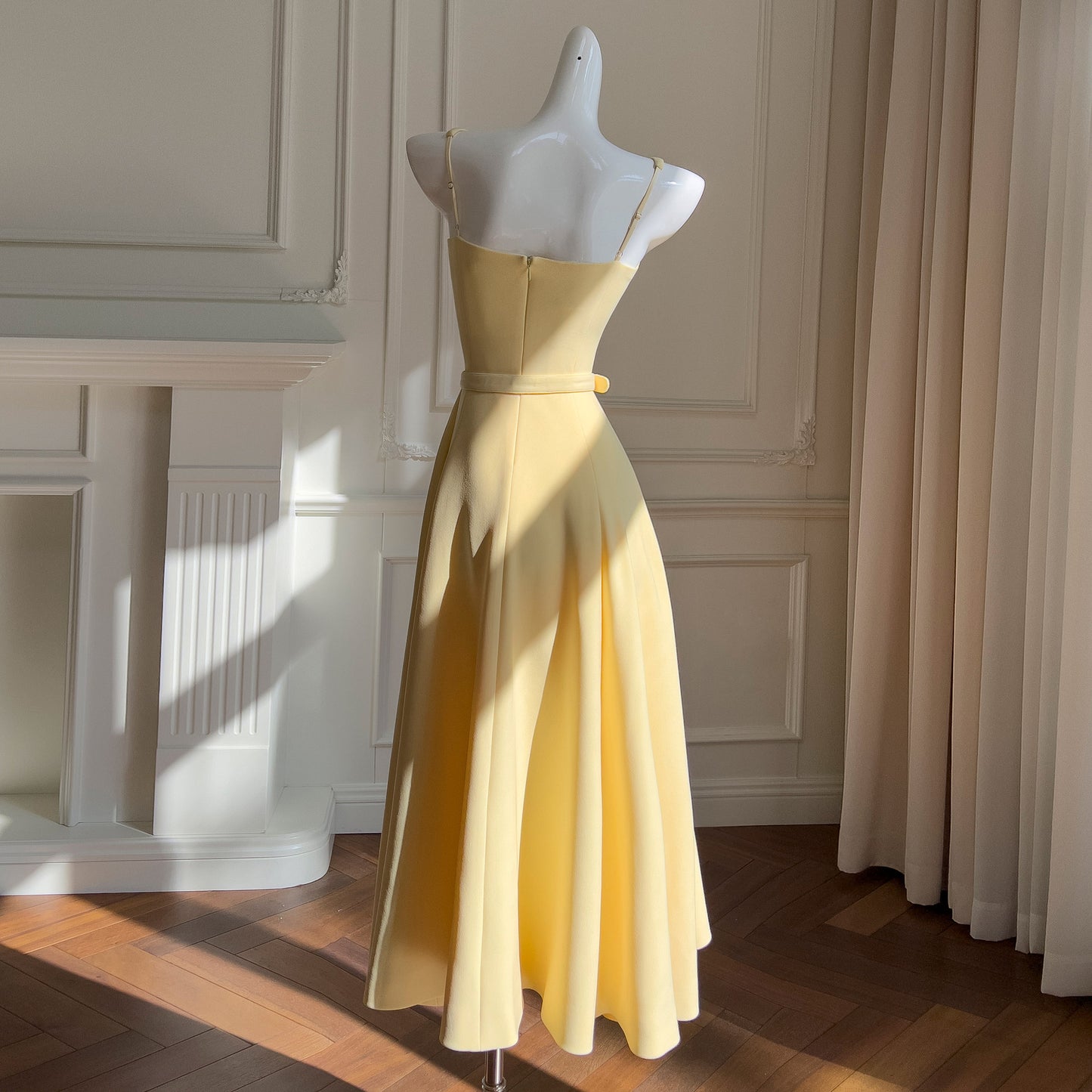 Robe longue moulante à taille bandeau pour femme