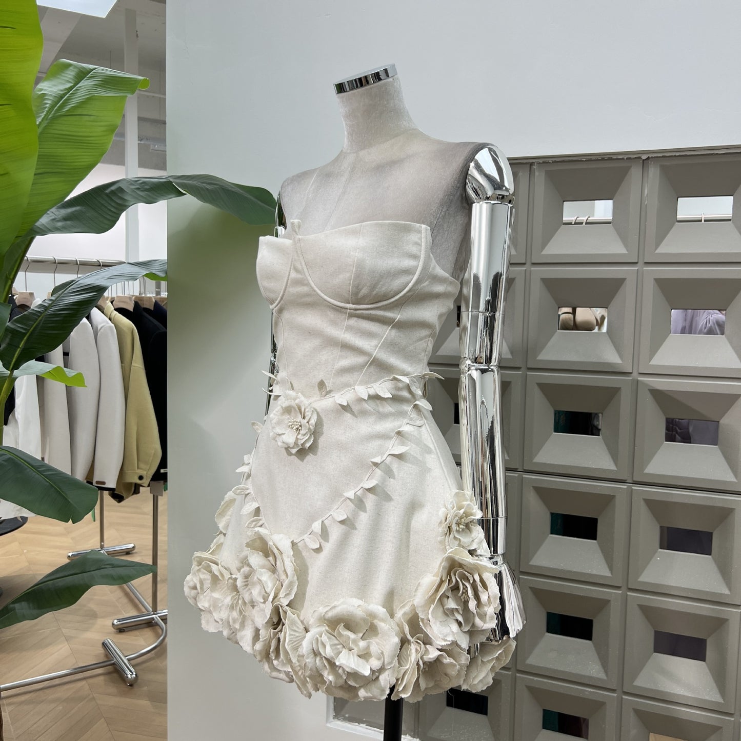 Exquisite 3D Handmade Floral Bustier Waist-cinching Dress