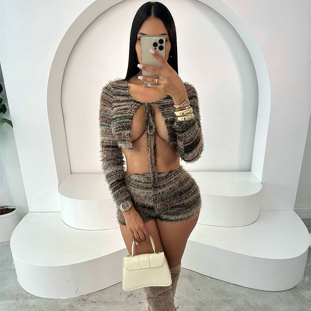 Completo due pezzi a maniche lunghe con cinturino traforato all'ombelico e alla moda, spedizione corta