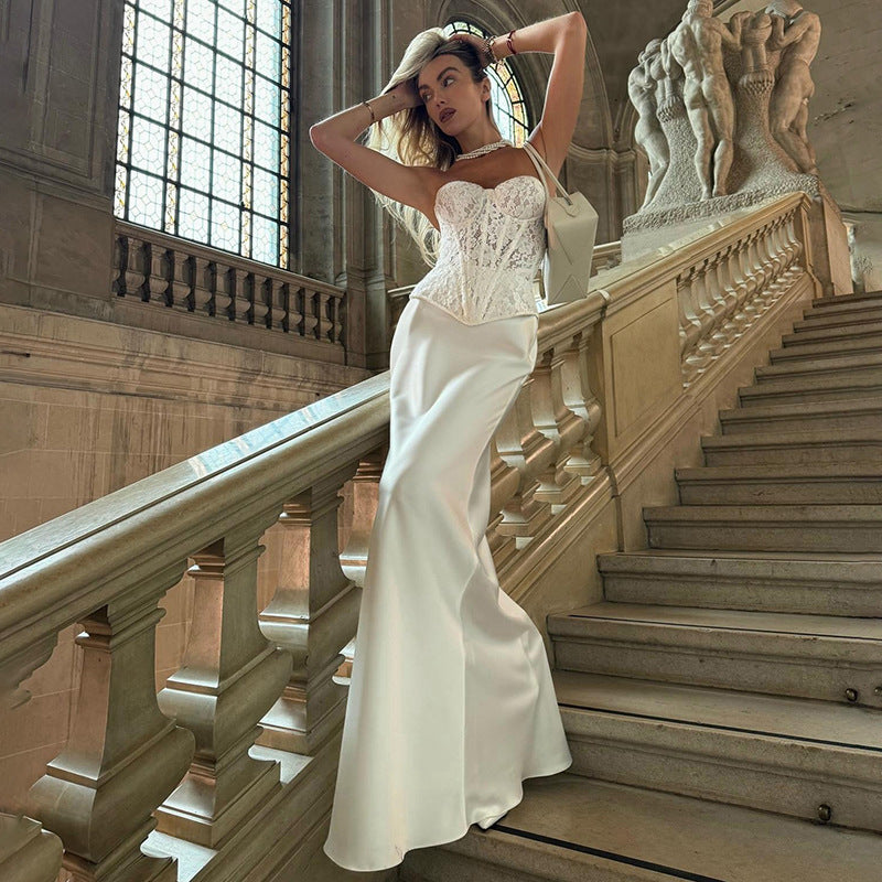 Robe longue élégante d'automne en dentelle à motif baleine, coupe ajustée.