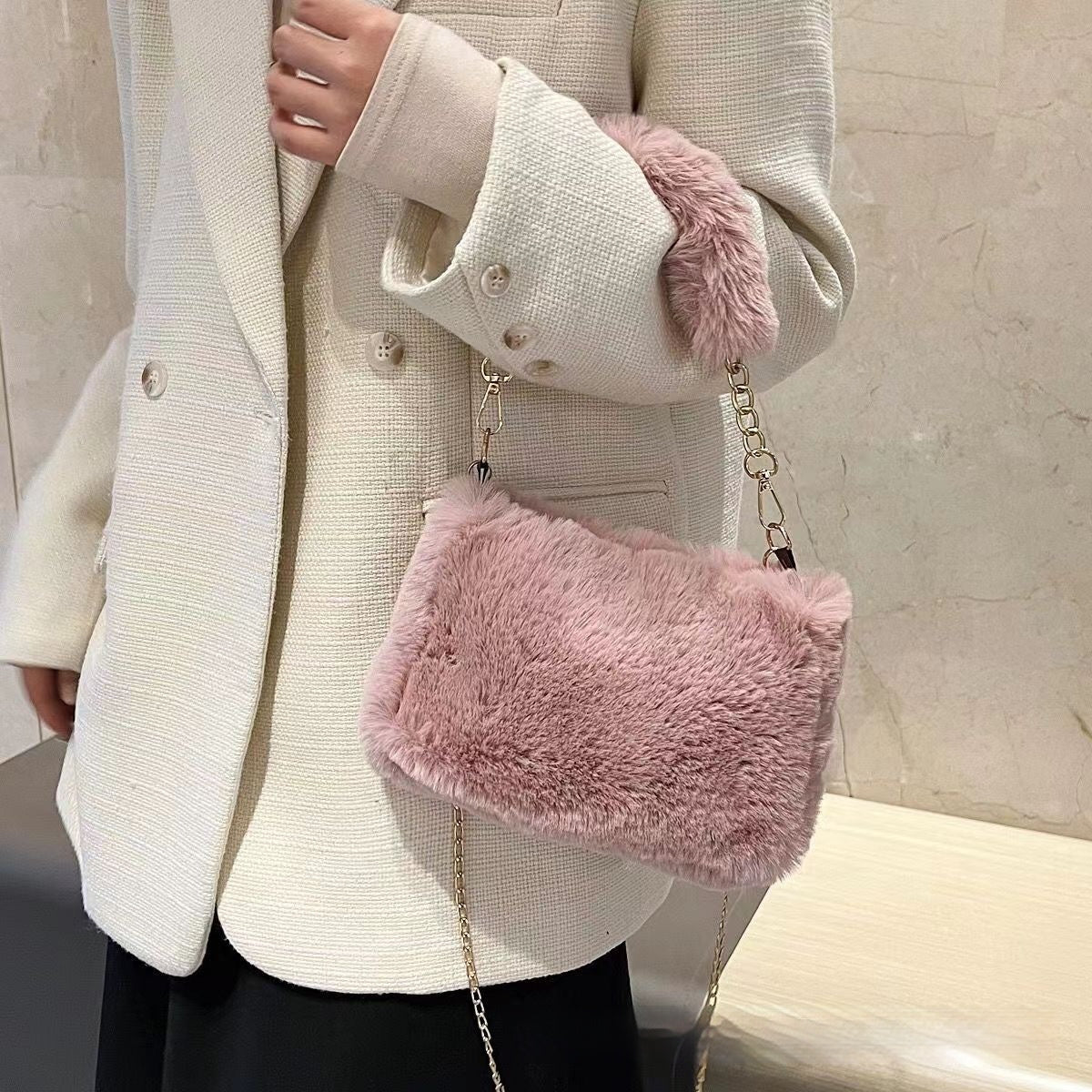 Borsa a tracolla quadrata in peluche