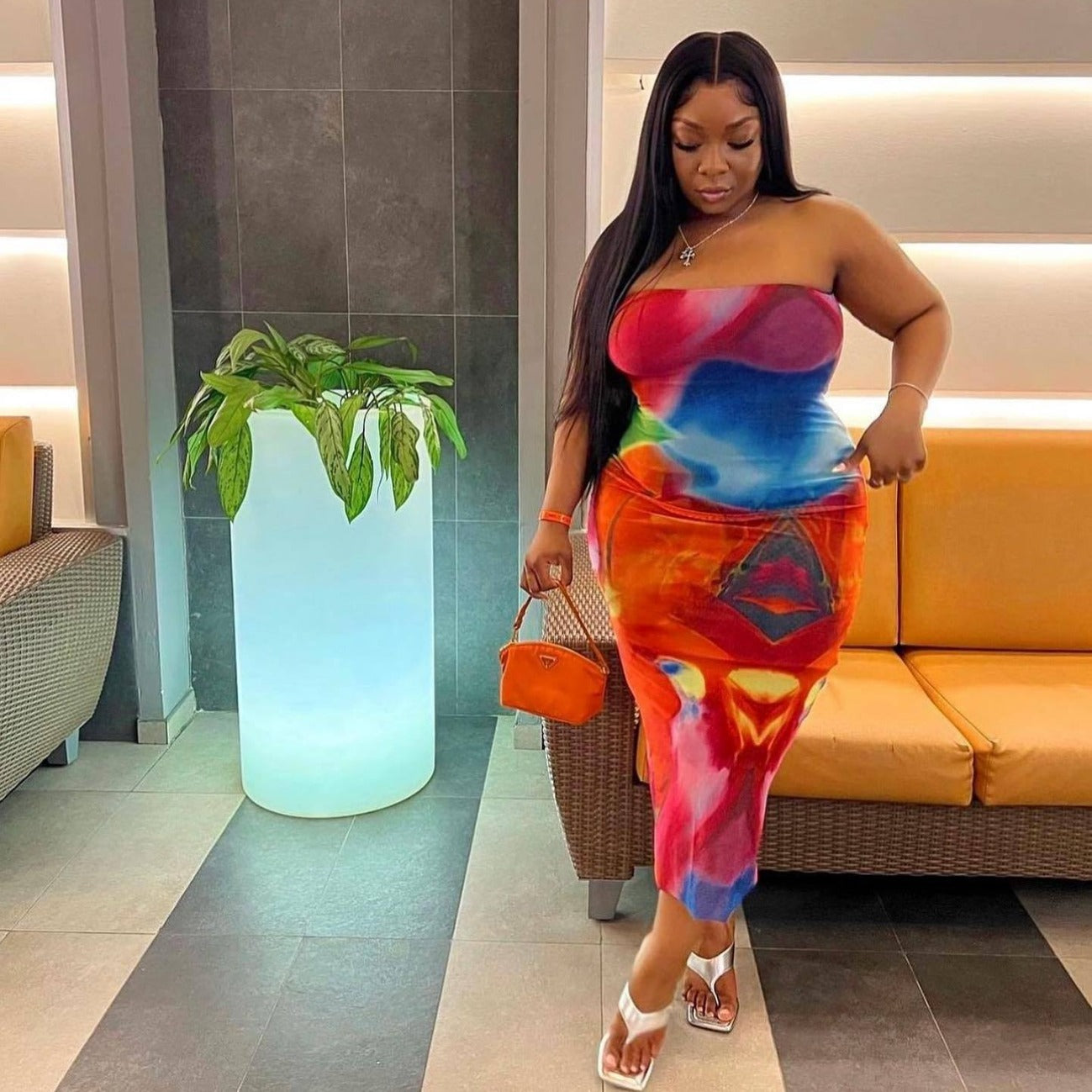 Robe tube imprimée à col dénudé, taille ajustée, dos nu, sans manches