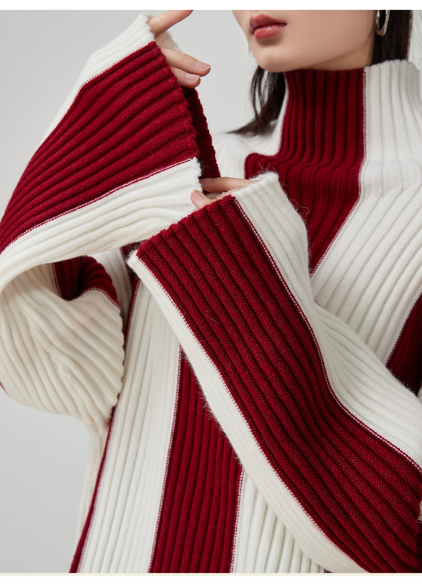 Contrast Color Pit Striped Turtleneck Sweater