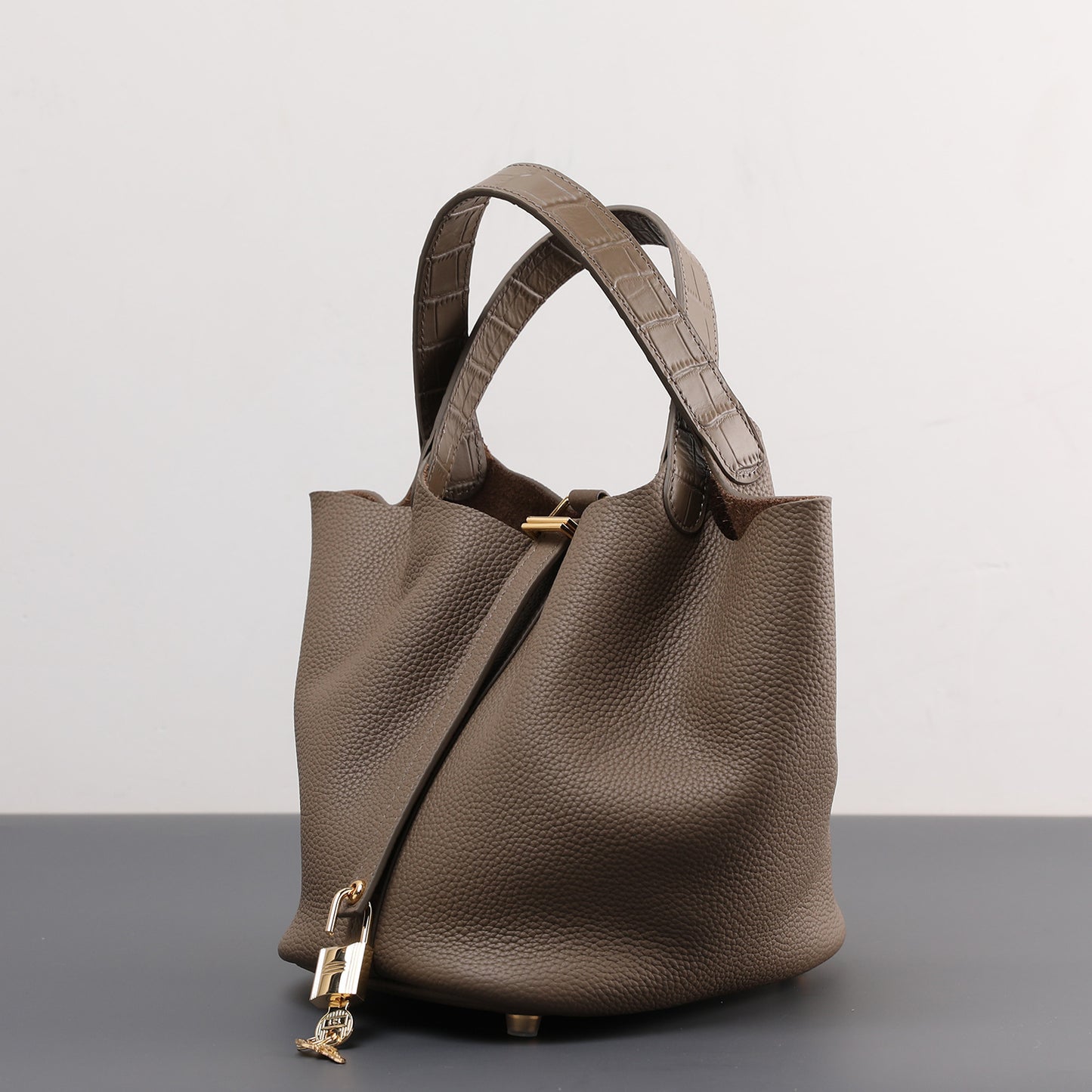 Sac portable en cuir de vache peint avec bandoulière réglable