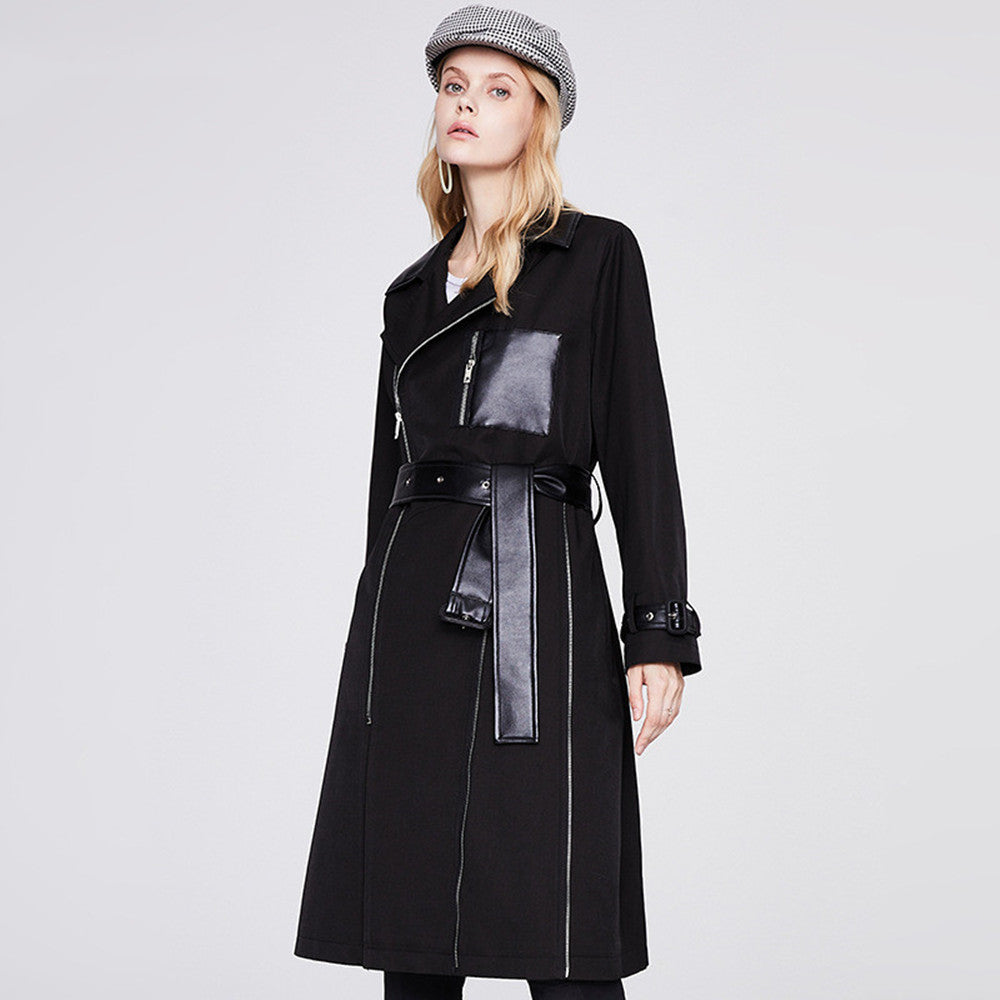 Trench-coat mi-long contrasté au design haut de gamme
